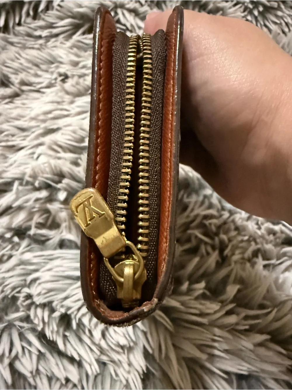 Louis Vuitton Monogram Zip Around Vintage Wallet - Picture 7 of 14